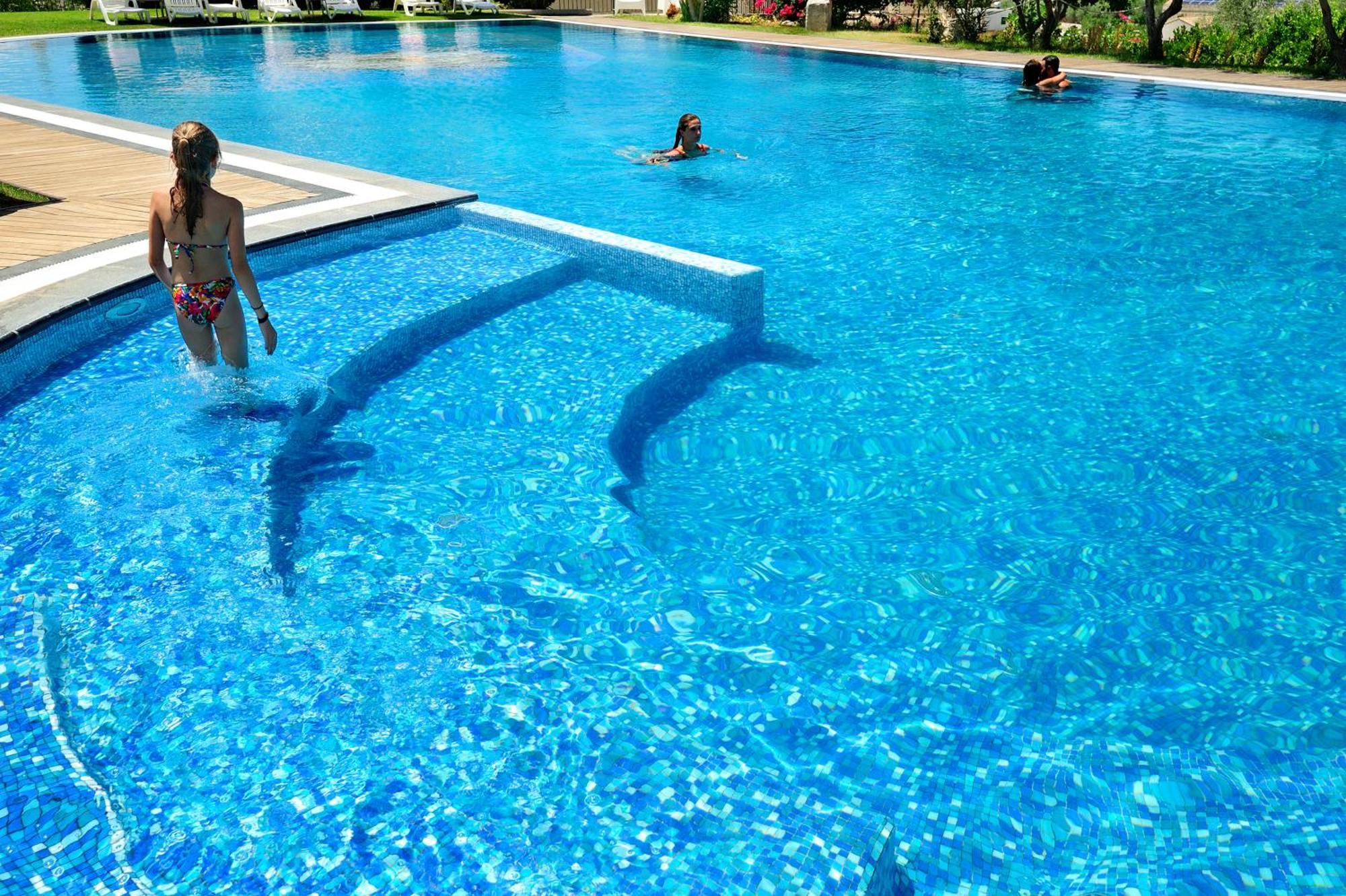 คาลริโกรอส คันทรี รีสอร์ต แอนด์ สปา Hotel โนโต ภายนอก รูปภาพ